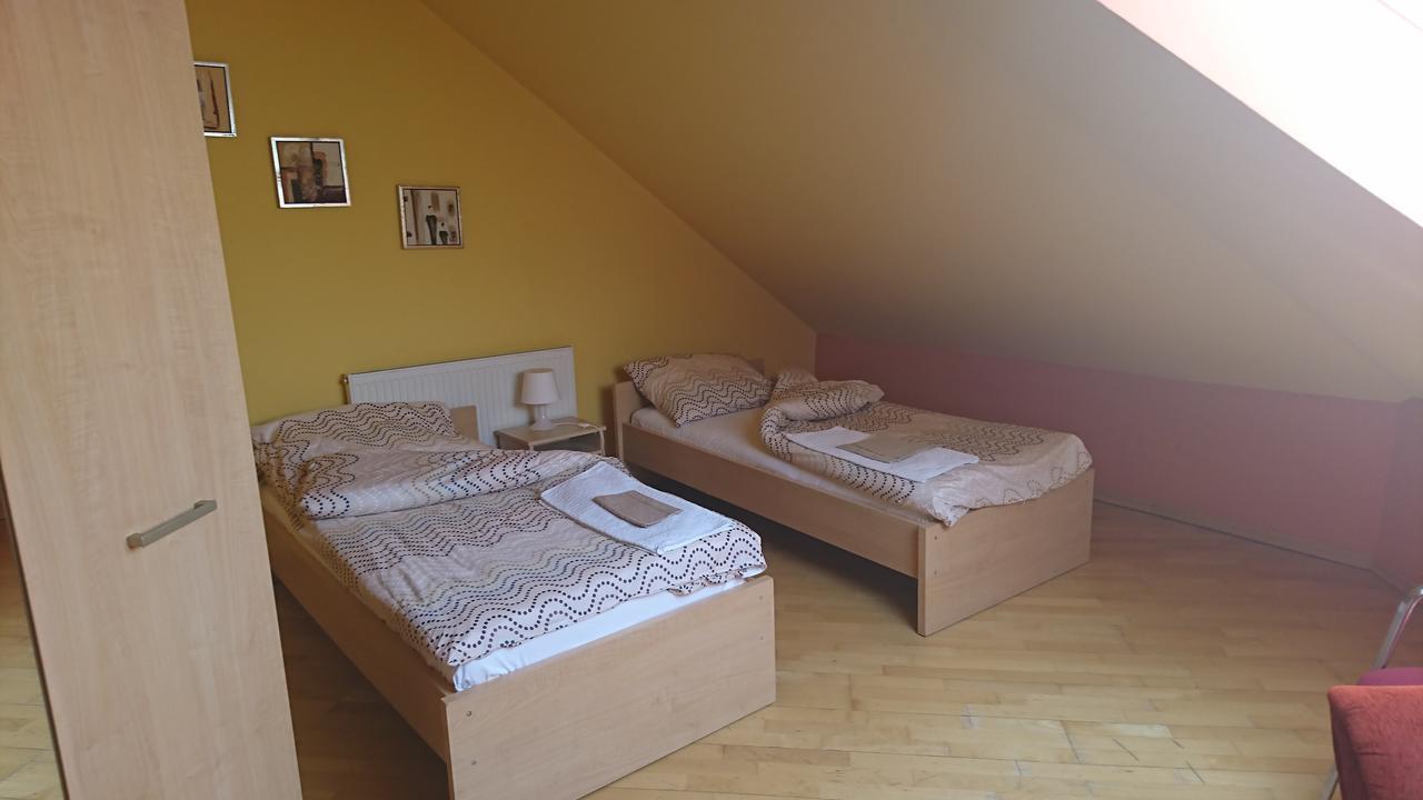 Osrodek Sportu I Rekreacji Gora Kamiensk Hotel Ozga ภายนอก รูปภาพ